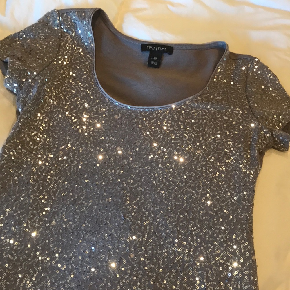 WHBM gray cap sleeve shirt